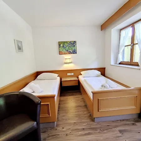 Pfrontener Hof 3*