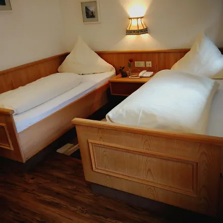 Gasthof Pfrontener Hof 3*